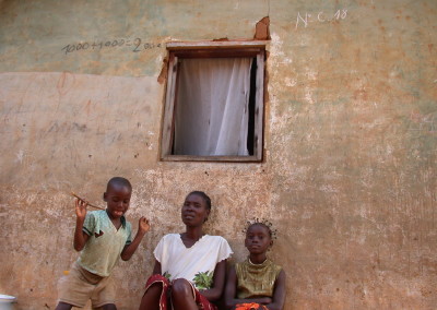 Angola, 2004