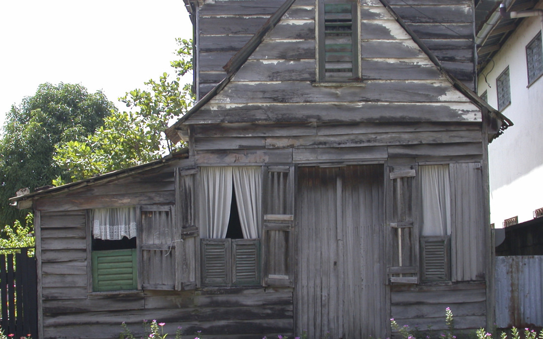 Suriname, 2002