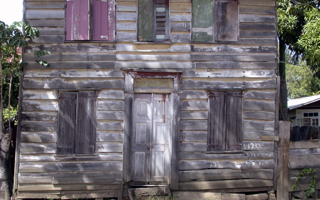 Suriname, 2002