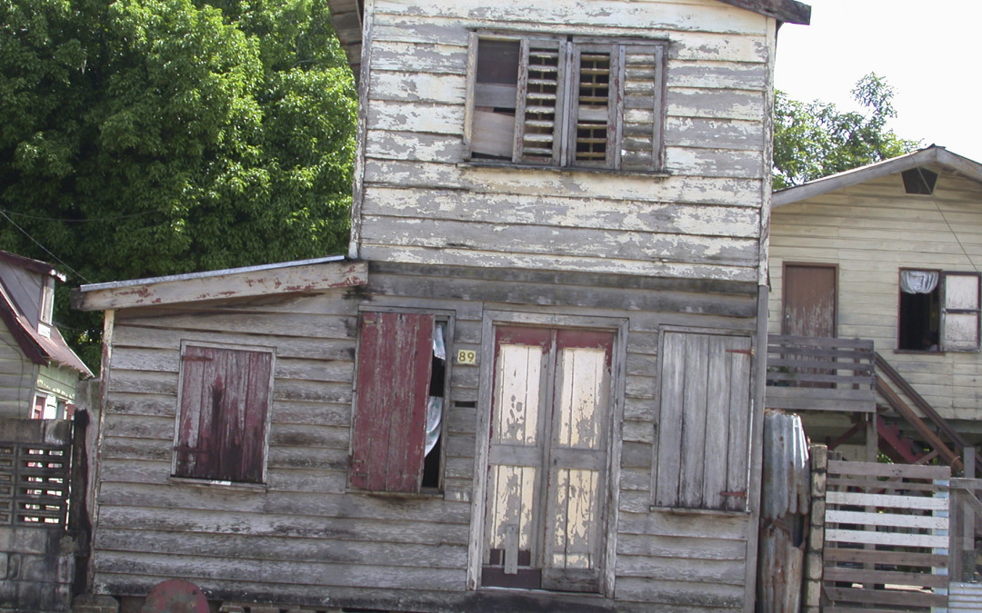 Suriname, 2002